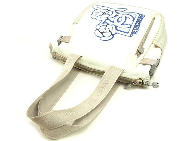 シャネル CHANEL トートバッグ ワンショルダー レディース スポーツライン ココマーク×カメリア柄 ホワイト×グレー ナイロン 人気 セール 【中古】 T440 . シャネル CHANEL トートバッグ ワンショルダー レディース スポーツライン ココマーク×カメリア柄 ホワイト×グレー ナイロン 人気 セール 【中古】 T440 .