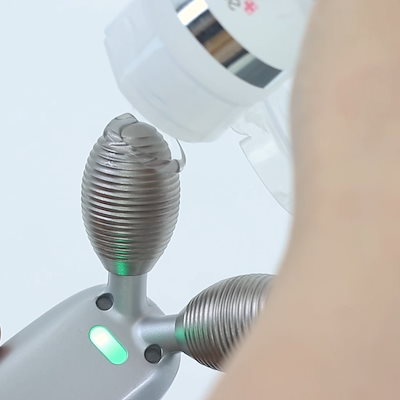 メディキューブ　EMS 美顔器 AGE-R EMSダーマショット – MEDICUBEオンラインショップ