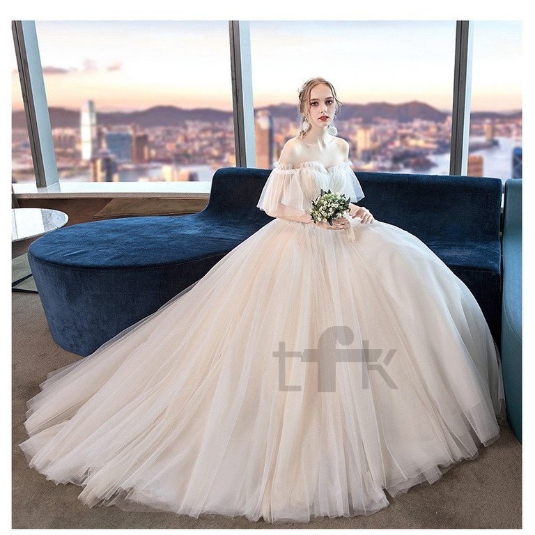 ウェディングドレス 白 花嫁 結婚式 ドレス パーティードレス パフスリーブ オフショルダー 花嫁ロングドレス 結婚式 二次会 お呼ばれ 挙式 姫系