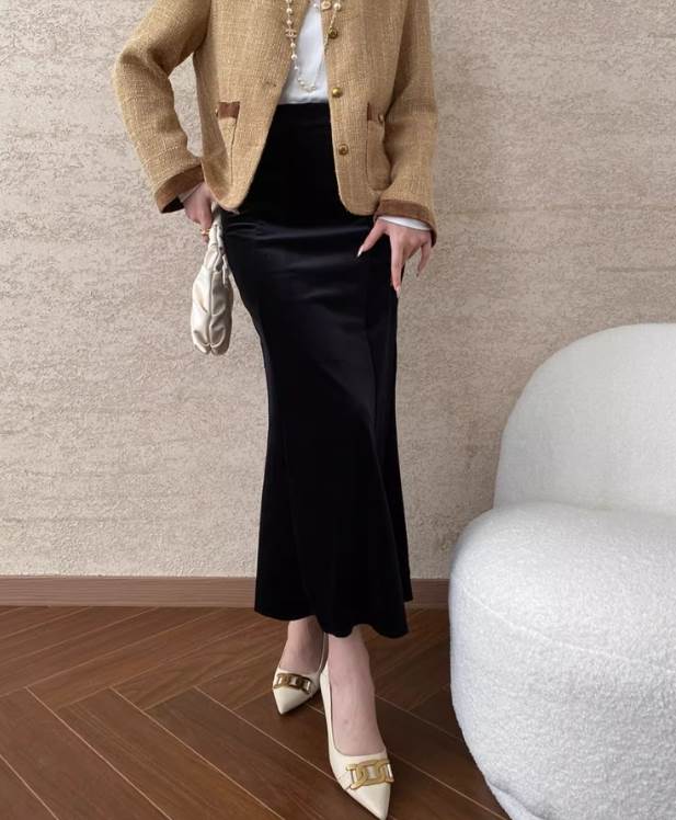 【送料無料】L M S 無地 光沢 黒 ブラック 落ち感 ハイウエスト フィッシュテール タイト ロング丈 ミモレ丈 ひざ下 秋 レディース ボトムス