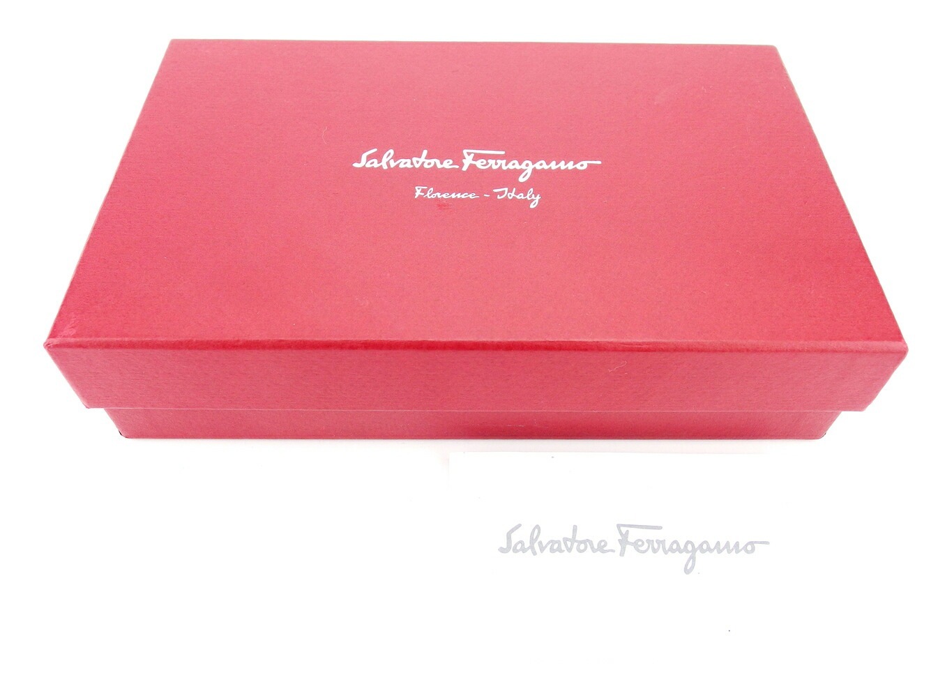 長財布 ファスナー付き 三つ折り 財布 ヴァラリボン パープル ゴールド 中古 長財布 ファスナー付き 三つ折り 財布 ヴァラリボン パープル ゴールド 中古