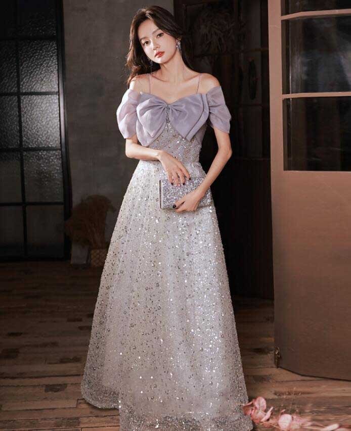 ウェディング グレー パーティー イブニング リボン スパンコール 高級感 レディース 女性 着やせ Aライン 編み上げ 結婚式 披露宴 成人式 音楽会 演奏会 発表会 披露宴 お姫様 エレガント ロ