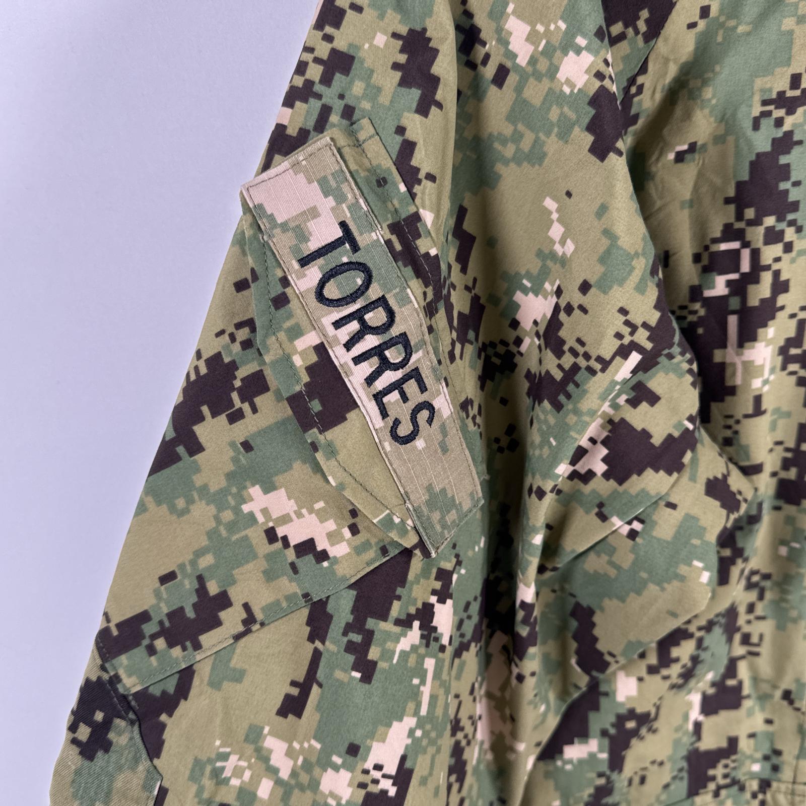 古着 ミリタリージャケット ECWCS ゴアテックスパーカー デジタルカモフラ デジカモ GORE-TEX 米軍 small regular グリーン系 メンズ