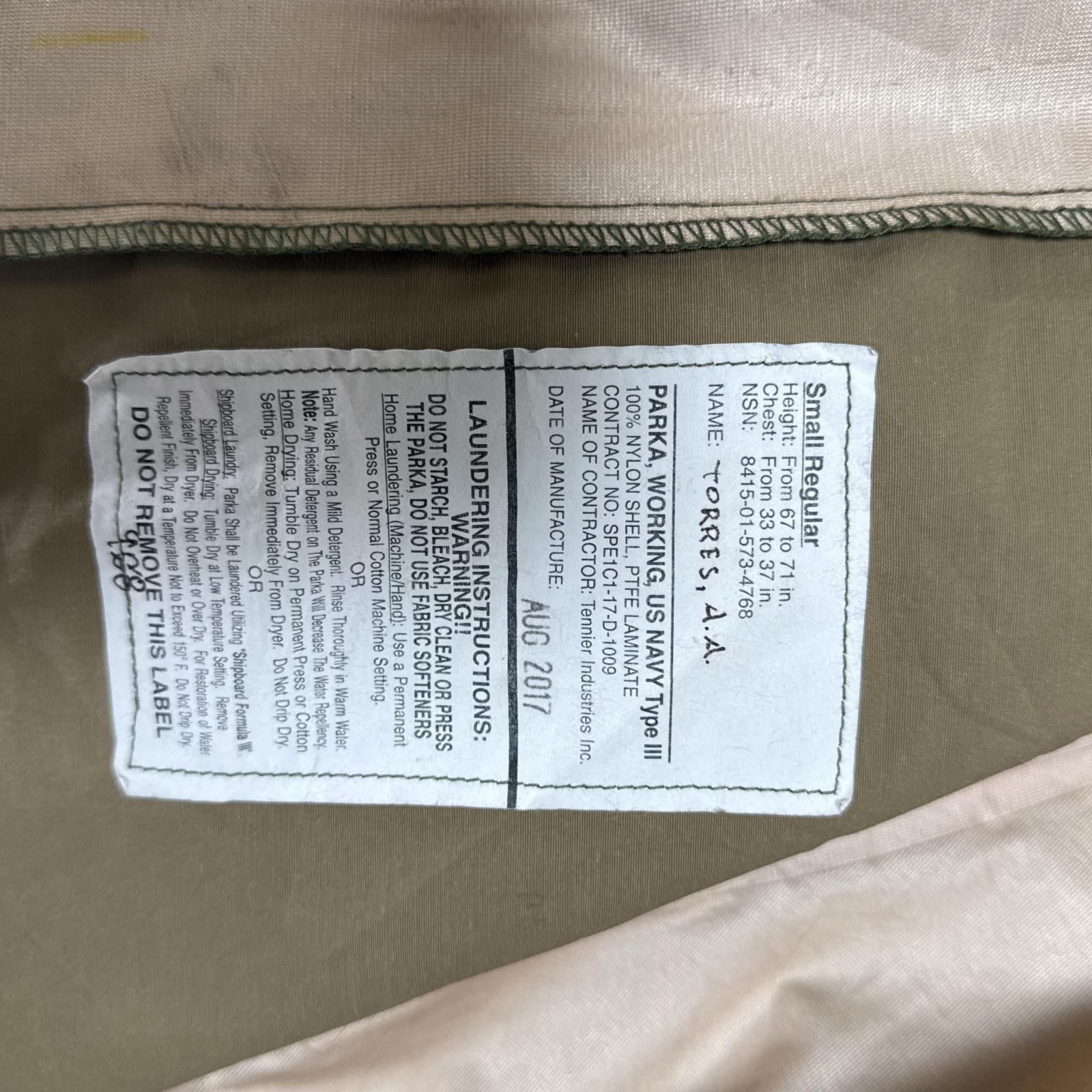 古着 ミリタリージャケット ECWCS ゴアテックスパーカー デジタルカモフラ デジカモ GORE-TEX 米軍 small regular グリーン系 メンズ