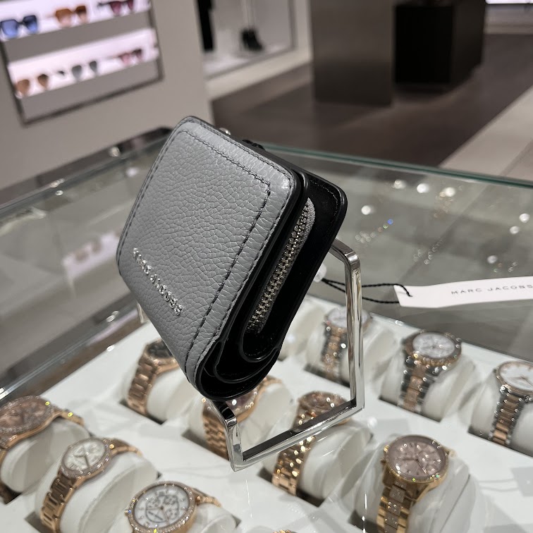 即発 正規品 USA直送 アウトレット レディース ニつ折り 財布 ミニ財布 S101L01SP21【Original Wrapping】 即発 正規品 USA直送 アウトレット レディース ニつ折り 財布 ミニ財布 S101L01SP21【Original Wrapping】