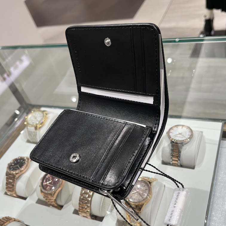 即発 正規品 USA直送 アウトレット レディース ニつ折り 財布 ミニ財布 S101L01SP21【Original Wrapping】 即発 正規品 USA直送 アウトレット レディース ニつ折り 財布 ミニ財布 S101L01SP21【Original Wrapping】