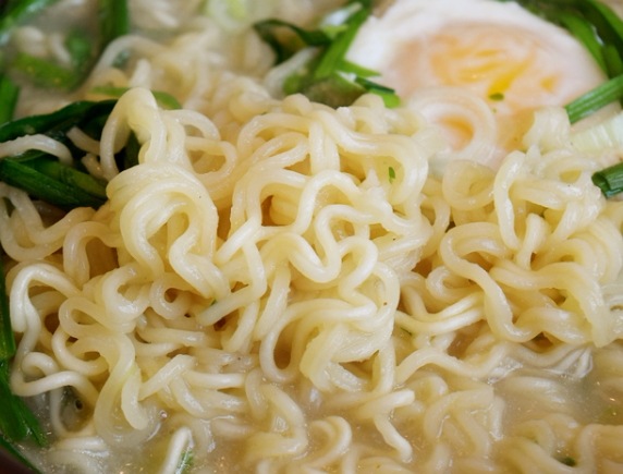 【辛口ラーメンセット】サリコムタン麺 550g(110g×5個入)×2袋+まろやかなハネ安城湯麺 625g(125g×5個入)×2袋 【辛口ラーメンセット】サリコムタン麺 550g(110g×5個入)×2袋+まろやかなハネ安城湯麺 625g(125g×5個入)×2袋
