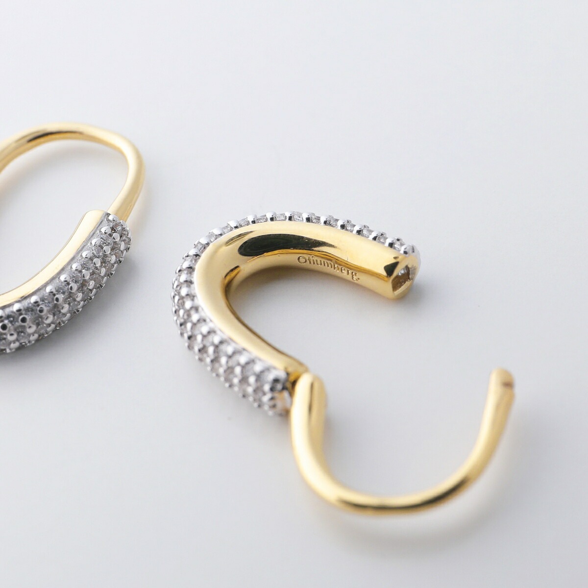 Otiumberg オティウムバーグ フープピアス Roscida Pave Oval Hoops OEY24S-3121 レディース アクセサリー ゴールド