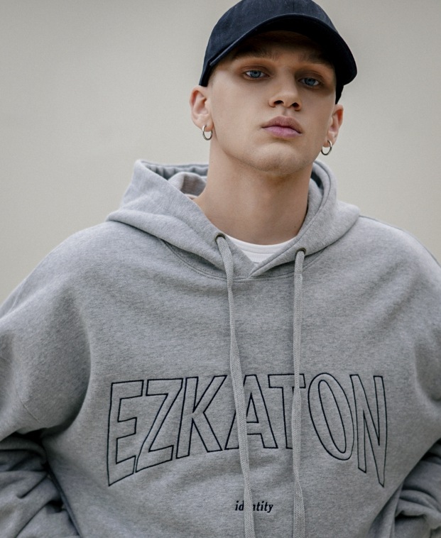 ★韓国の人気★【EZKATON】★Central Hoodi.e★パーカー★ ☆韓国の人気☆【EZKATON】☆Central Hoodi.e☆パーカー