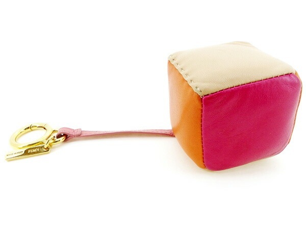 キーホルダー キーリング チャーム キューブ サイコロ型 ピンク オレンジ ゴールド系 中古