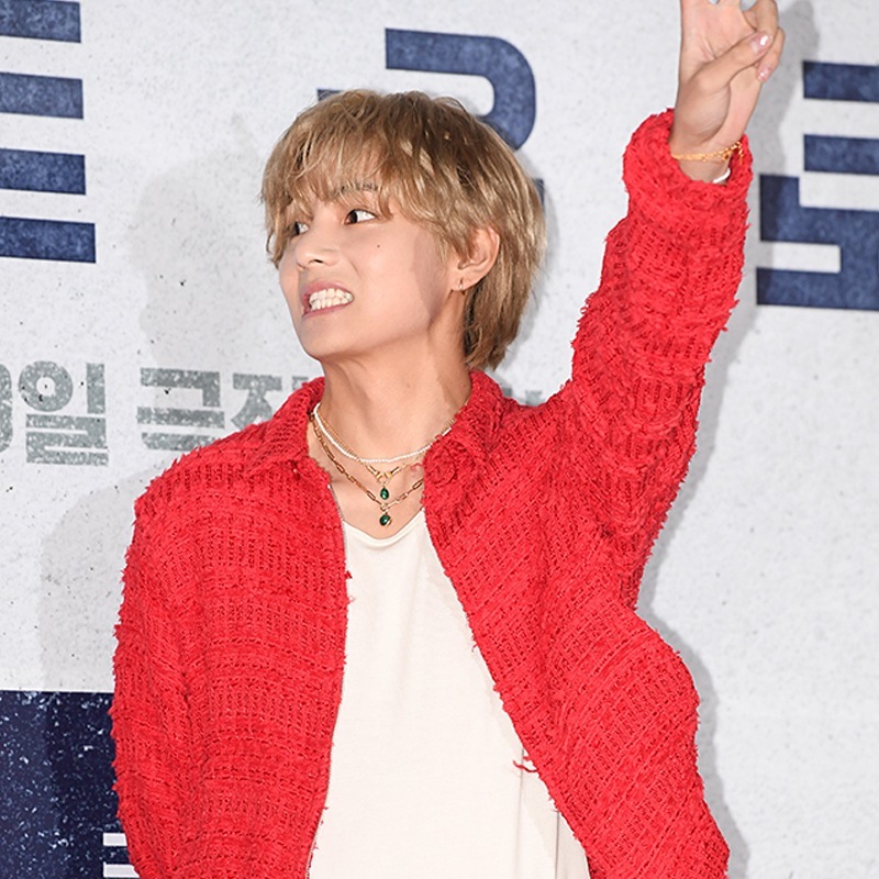 bts v着用 Be Love Pearl Necklace bts v着用 Be Love Pearl Necklace