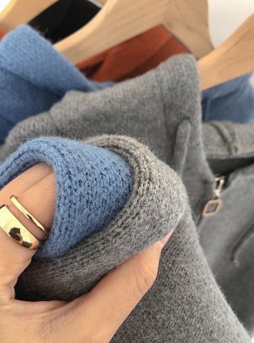 レディース トップス パーカー 普通丈 長袖 袖あり 襟なし フード ファスナー 前開き かわいい 大人可愛い シンプル カジュアル おしゃれ レトロ こなれ感 ナチュラル 無地 秋 冬 20代 レディース トップス パーカー 普通丈 長袖 袖あり 襟なし フード ファスナー 前開き かわいい 大人可愛い シンプル カジュアル おしゃれ レトロ こなれ感 ナチュラル 無地 秋 冬 20代