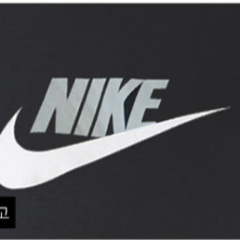 [ナイキジュニア] ナイキ NSW フューチュラアイコン K ブラック AR5252-013