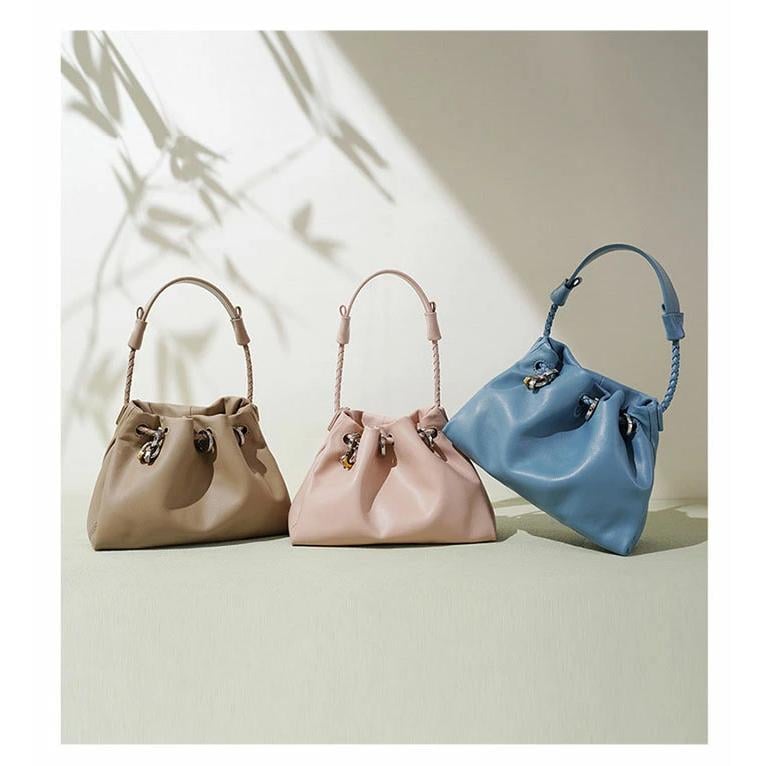 出荷が迅速である 独占販売 本革 ハンドバッグ レディース ショルダーバッグ 巾着バッグ 手提げ 肩掛け 斜めがけ バッグ レザーバッグ 通勤バッグ 牛革 大人 小さめ カバン 大人可愛い おし 本日