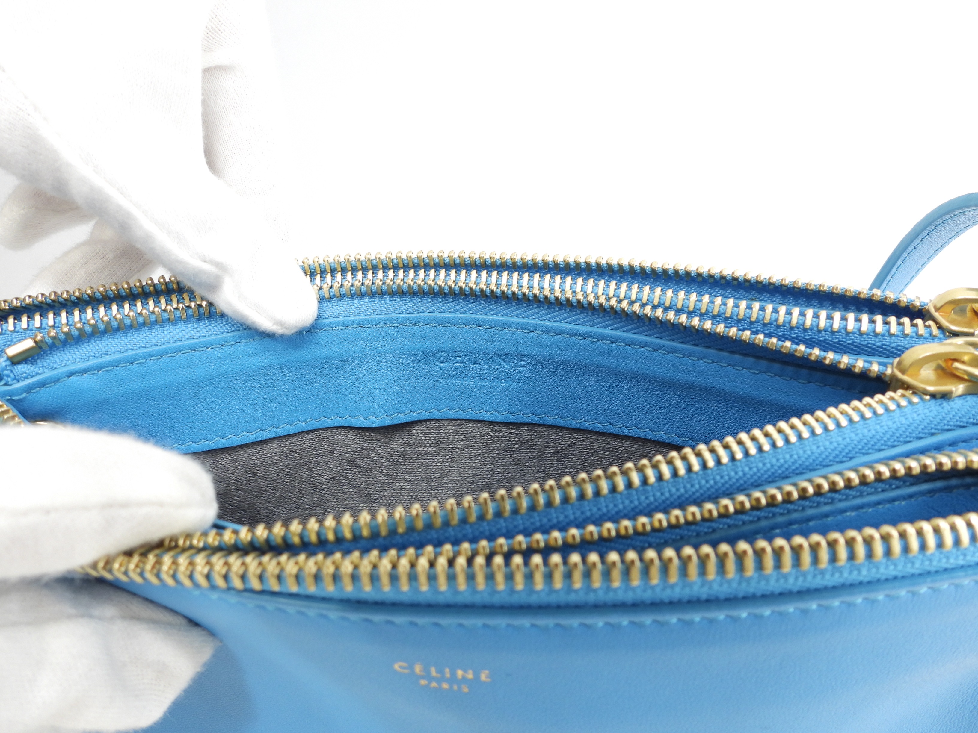 トリオスモール スムースレザー 水色 ゴールド金具 ポシェットバッグ 美品@W-U-PA-0124 トリオスモール スムースレザー 水色 ゴールド金具 ポシェットバッグ 美品@W-U-PA-0124