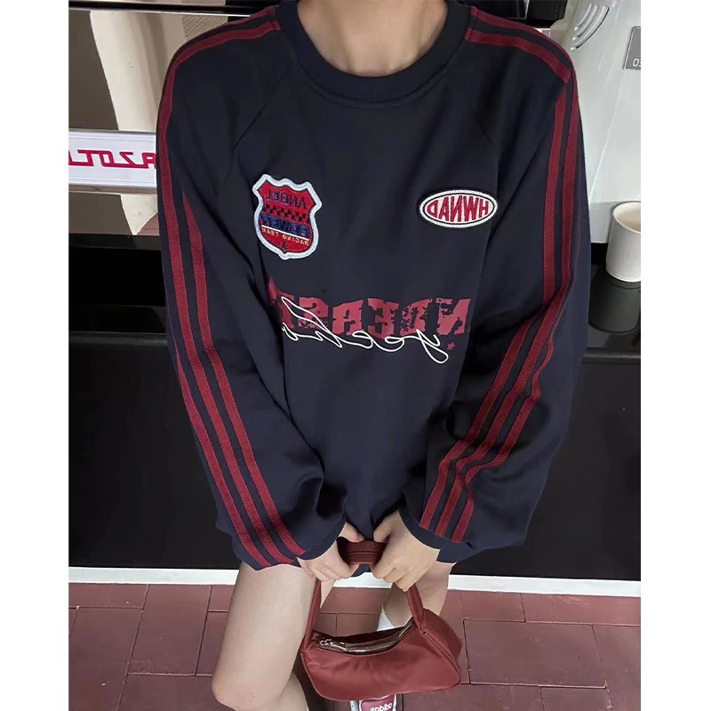 アメリカンレトロストリートレタースプレーペインティングルーズミッドレングススウェットシャツ女性用 2024 秋トップスカップルシャツ
