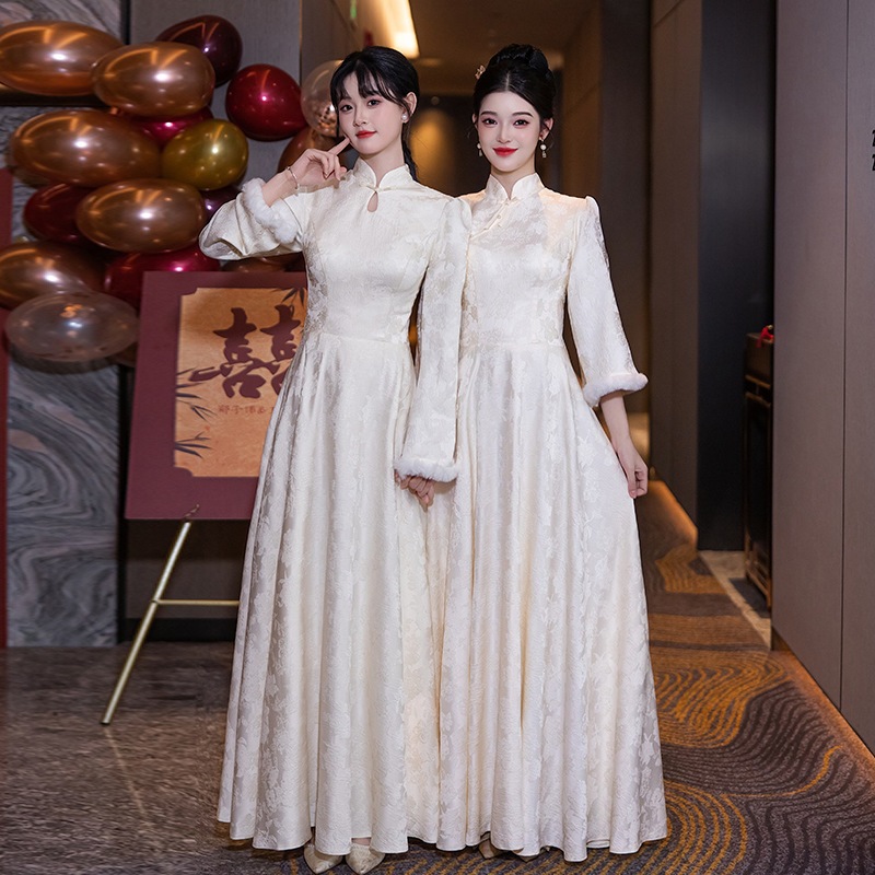 花嫁介添人のスーツ秋と冬2025年2025年のハイエンドシャンパンの長袖の姉妹グループドレスは通常