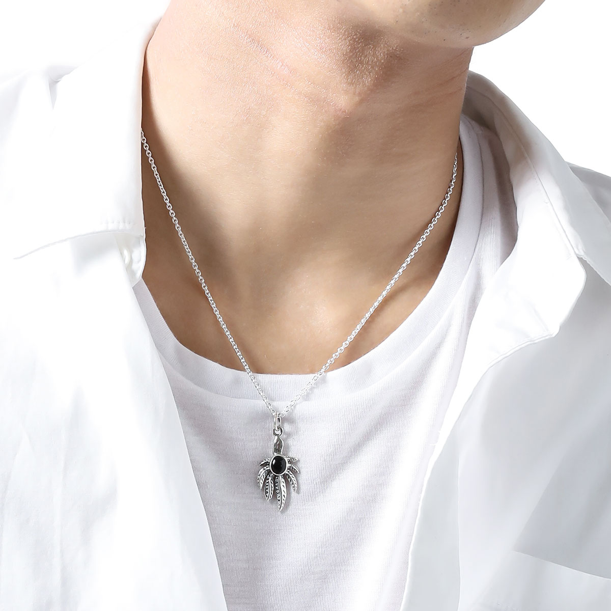 ネックレス メンズ シルバー925製 オニキス マリファナリーフ 葉っぱ 風神 燻し加工 アンティーク感 ネイティブアメリカン インディアン レゲエ ボヘミアン ヒップホップ 銀製品 おしゃれ かっこ ネックレス メンズ シルバー925製 オニキス マリファナリーフ 葉っぱ 風神 燻し加工 アンティーク感 ネイティブアメリカン インディアン レゲエ ボヘミアン ヒップホップ 銀製品 おしゃれ かっこ