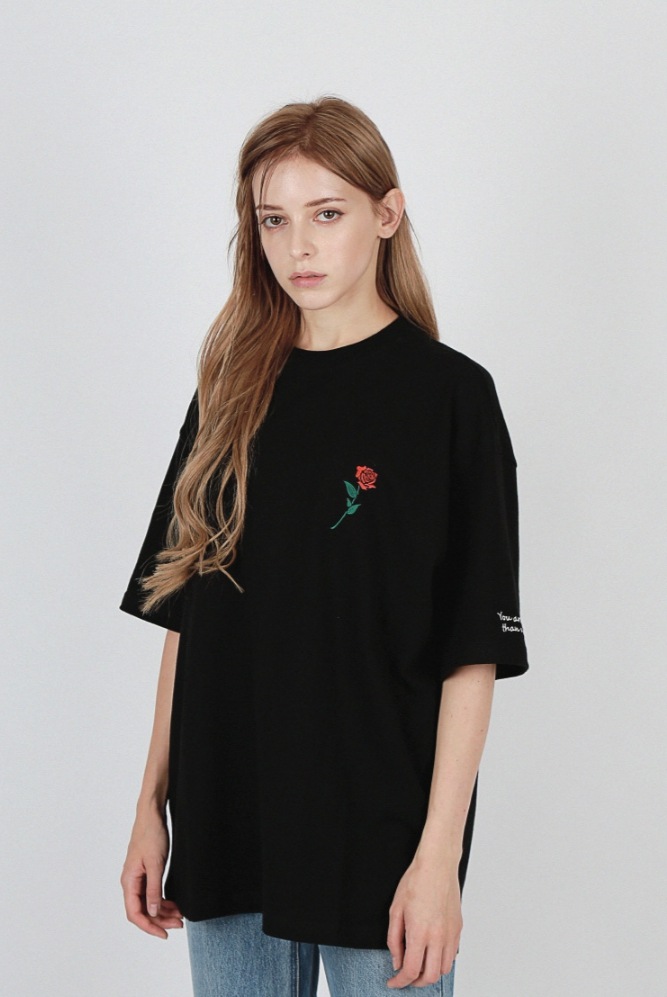【CPGN STUDIO】Rose Embroidery Lettering Short Sleeve Tshirt CPGN STUDIO】 Rose Embroidery Lettering Short Sleeve T-shirt
