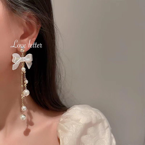 Qoo10] 量産型ホワイトリボンパールビジューピアス