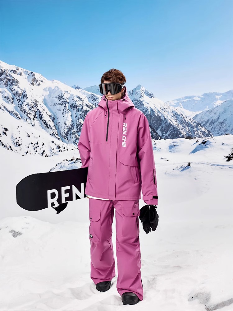 A629新品訳あり/150/調整機能付 ガールズ スキー・ボードウエア上下