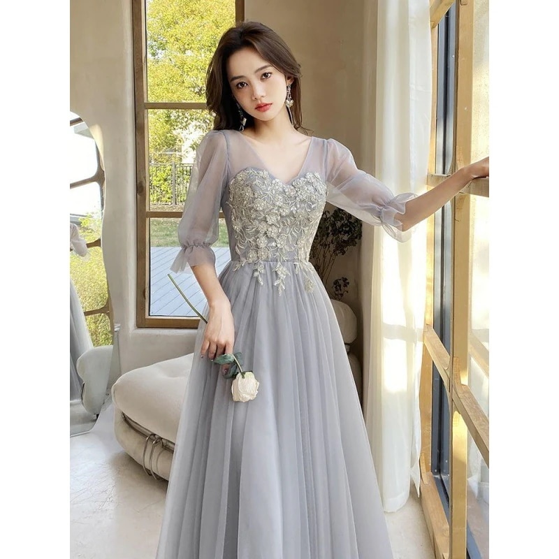 新しいグレーのサマードレス女性シニアセンス