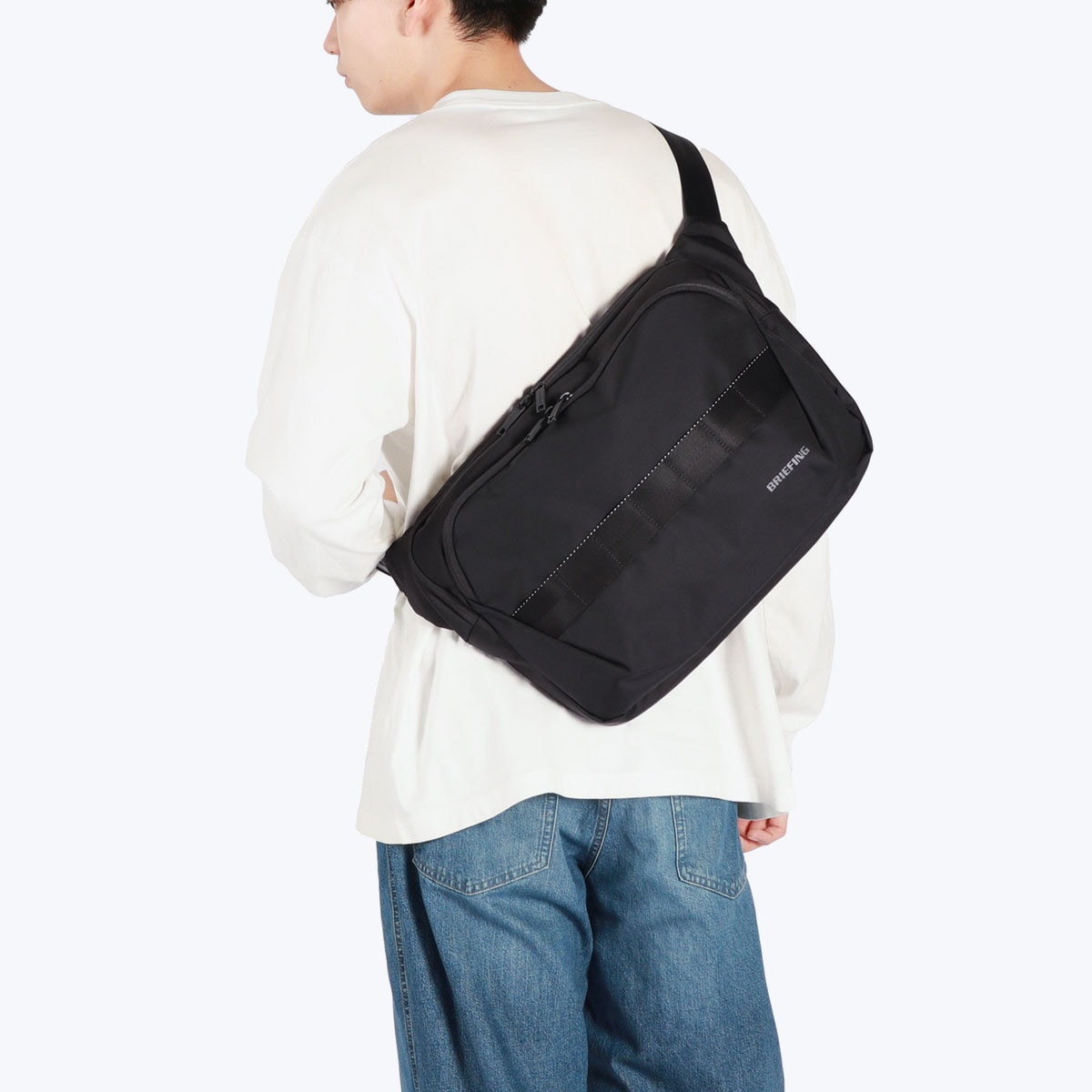 日本正規品 ショルダーバッグ 斜めがけバッグ バッグ ビジネス A4 大きめ PC 3.5L MFC COLLECTION MFC LAPTOP SACOCHE 14 BRA241L59 日本正規品 ショルダーバッグ 斜めがけバッグ バッグ ビジネス A4 大きめ PC 3.5L MFC COLLECTION MFC LAPTOP SACOCHE 14 BRA241L59