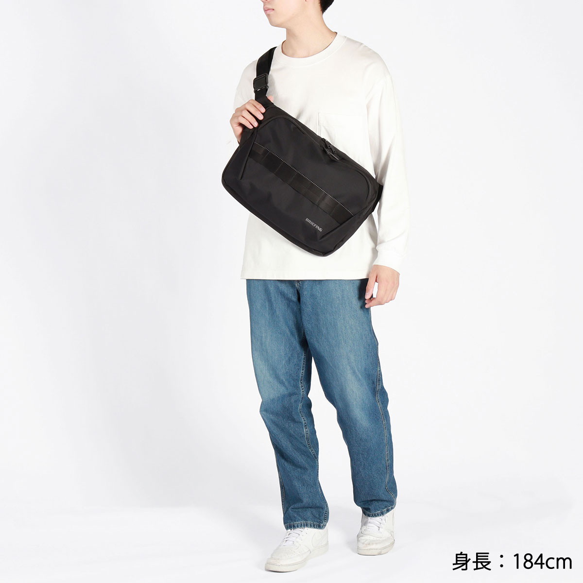 日本正規品 ショルダーバッグ 斜めがけバッグ バッグ ビジネス A4 大きめ PC 3.5L MFC COLLECTION MFC LAPTOP SACOCHE 14 BRA241L59 日本正規品 ショルダーバッグ 斜めがけバッグ バッグ ビジネス A4 大きめ PC 3.5L MFC COLLECTION MFC LAPTOP SACOCHE 14 BRA241L59