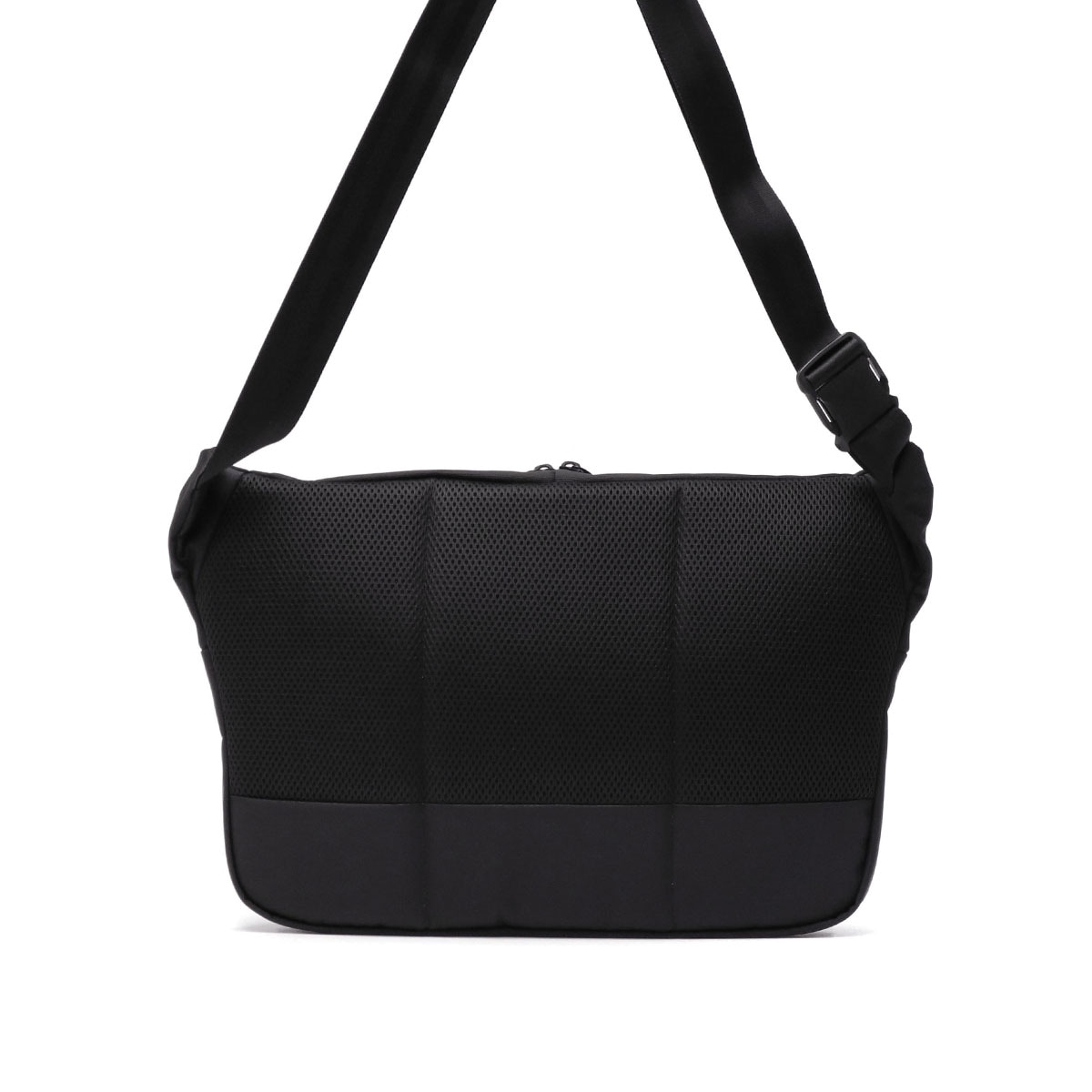 日本正規品 ショルダーバッグ 斜めがけバッグ バッグ ビジネス A4 大きめ PC 3.5L MFC COLLECTION MFC LAPTOP SACOCHE 14 BRA241L59 日本正規品 ショルダーバッグ 斜めがけバッグ バッグ ビジネス A4 大きめ PC 3.5L MFC COLLECTION MFC LAPTOP SACOCHE 14 BRA241L59