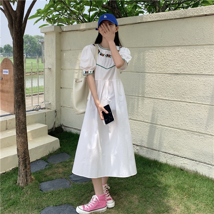 2色 レトロ風 春服 ワンピース 半袖 春 夏 カジュアル シャツワンピース ふんわり Aライン フレアワンピース ミモレ丈 ミディアム丈 ミドル丈 ぽわん袖 パフスリーブ ラウンドネック 襟なし 刺