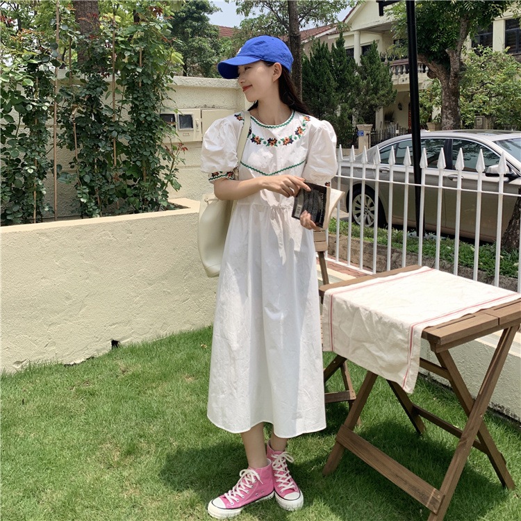 2色 レトロ風 春服 ワンピース 半袖 春 夏 カジュアル シャツワンピース ふんわり Aライン フレアワンピース ミモレ丈 ミディアム丈 ミドル丈 ぽわん袖 パフスリーブ ラウンドネック 襟なし 刺