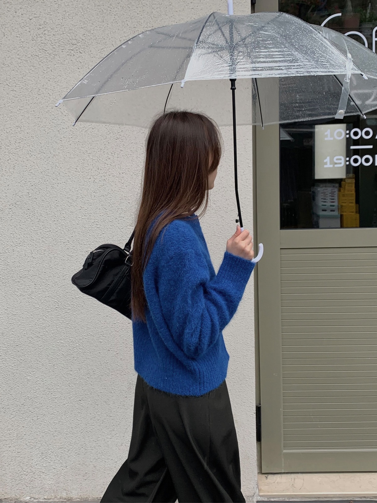 ラクダの毛の柔らかいモチモチのセーターの女性2023秋冬の新しい韓国版のボタンの丸首の基礎のニットのカーディガン21696