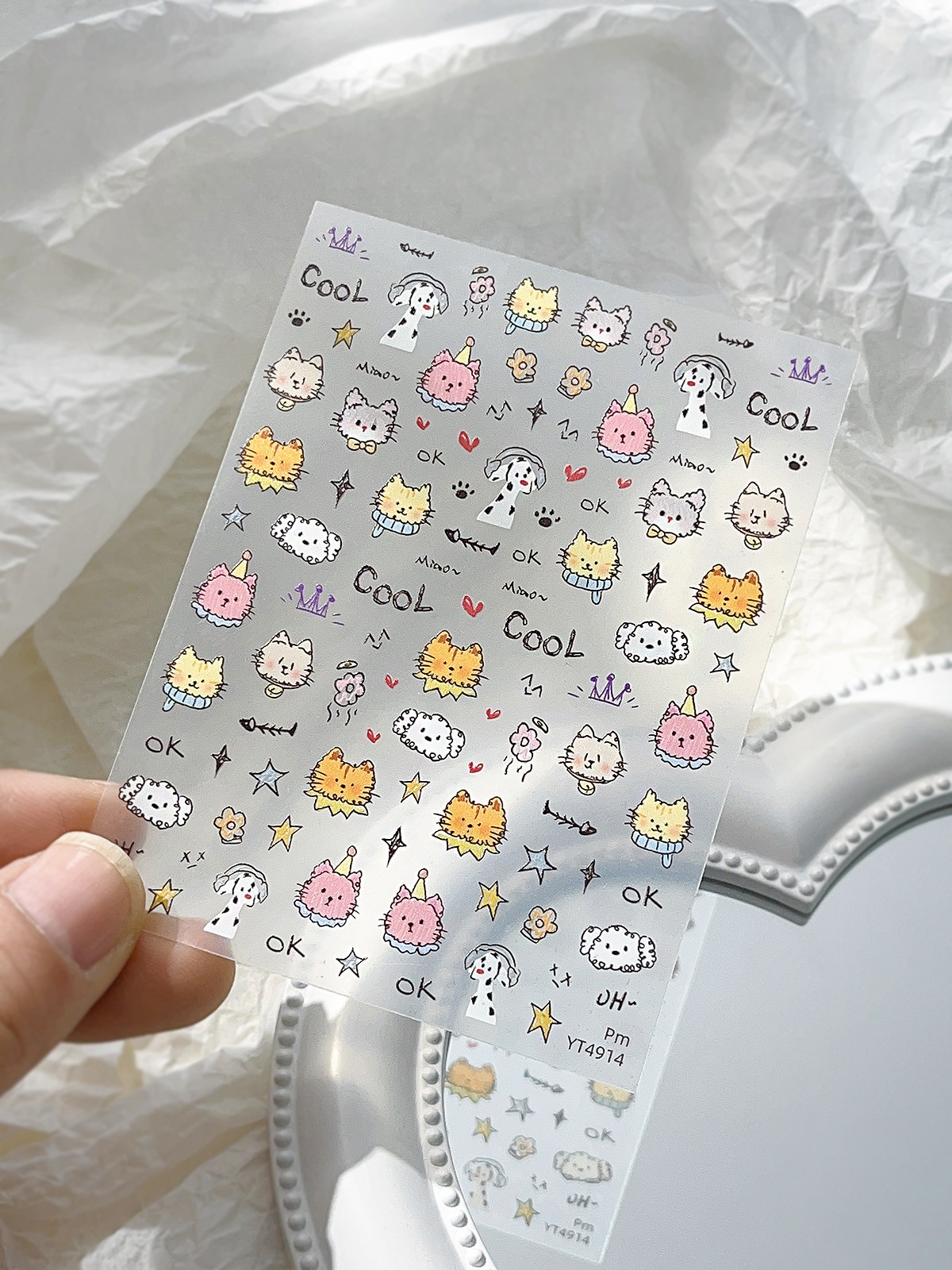 【1点ご購入 で10点プレゼントいたします】平面可愛い子猫ネイルシールシンプル風英語のキャラクター子猫飾りシール