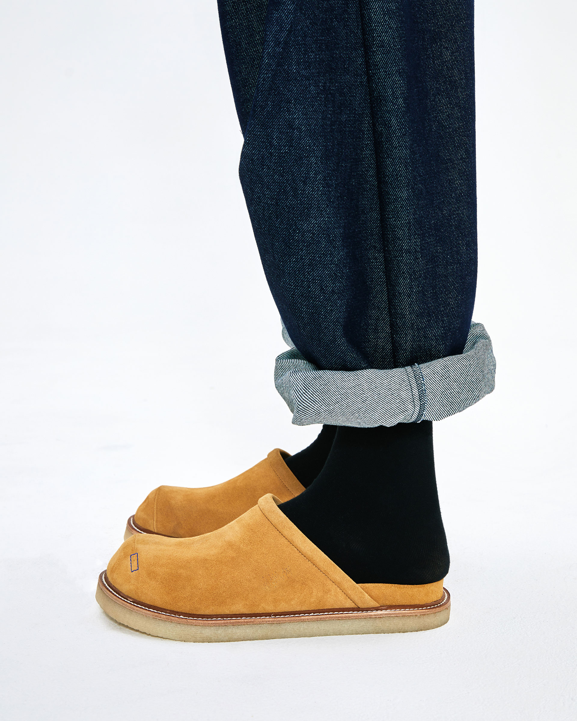 【関税込み】ADER error イエロー Curve Sabot 02 クロッグ ADER errorのイエロー Curve Sabot 02 クロッグがセール中