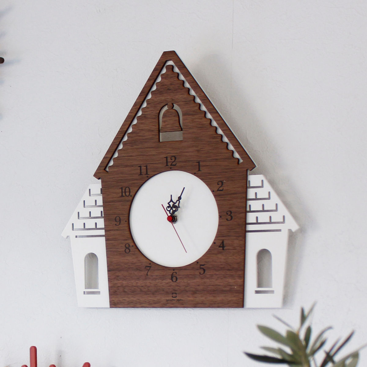 掛け時計 木製 ヤマト工芸 DOUWA house 壁掛け 時計 北欧 おしゃれ インテリア アナログ 壁掛け時計 クロック ハウス 家 ウォールクロック 日本製 掛時計 雑貨 かけ時計 掛け時計 木製 ヤマト工芸 DOUWA house 壁掛け 時計 北欧 おしゃれ インテリア アナログ 壁掛け時計 クロック ハウス 家 ウォールクロック 日本製 掛時計 雑貨 かけ時計