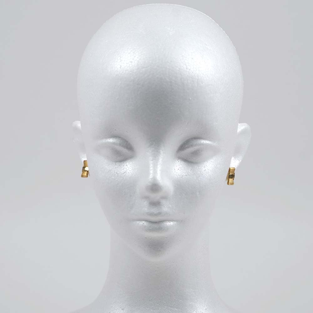 フェラガモ ピアス レディース アクセサリー リボン 両耳用 ゴールド Ferragamo BRASS ORO 760546-0039-0231 フェラガモ ピアス レディース アクセサリー リボン 両耳用 ゴールド Ferragamo BRASS ORO 760546-0039-0231