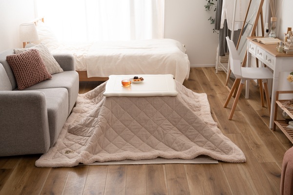 猫脚コタツ 正方形 繊維板 天然木 ラバーウッド ウレタン塗装 石英管ヒーター300W MS-303H 中間スイッチ