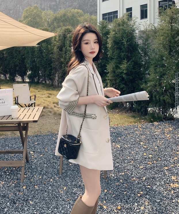 アウター レディース ジャケット テーラードジャケット S M L XL 韓国 ショート丈 袖あり 長袖 かわいい 大人可愛い シンプル カジュアル 大人 おしゃれ お洒落 かっこいい レトロ 大人女 アウター レディース ジャケット テーラードジャケット S M L XL 韓国 ショート丈 袖あり 長袖 かわいい 大人可愛い シンプル カジュアル 大人 おしゃれ お洒落 かっこいい レトロ 大人女