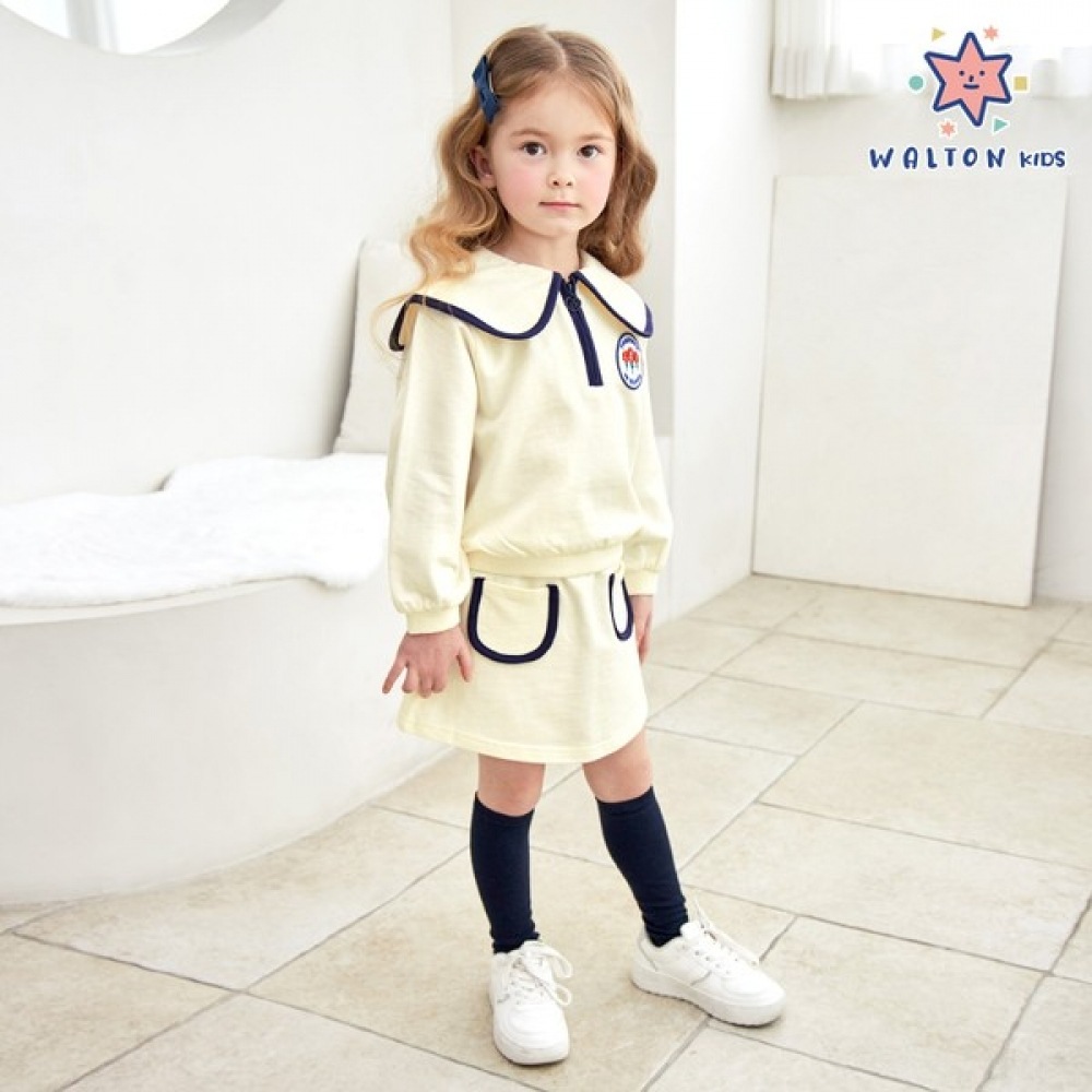 [ウォルトンキッズ] ハーフジップアップトップ＆ボトムスーツ