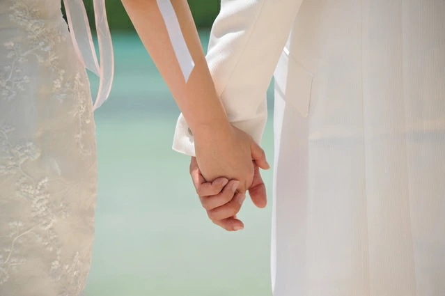 ウノアエレ フープピアス K18YG イエローゴールド レディース UNOAERRE ITALY 750 保証書 純正ポーチ付属 プレゼント ギフト 人気 イタリア製 あす楽対応 ラッピング無料 1 ウノアエレ フープピアス K18YG イエローゴールド レディース UNOAERRE ITALY 750 保証書 純正ポーチ付属 プレゼント ギフト 人気 イタリア製 あす楽対応 ラッピング無料 1