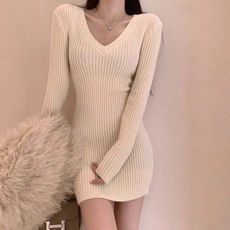 韓国版秋冬レトロ小柄襟修身ボトムニットワンピース女性インナー