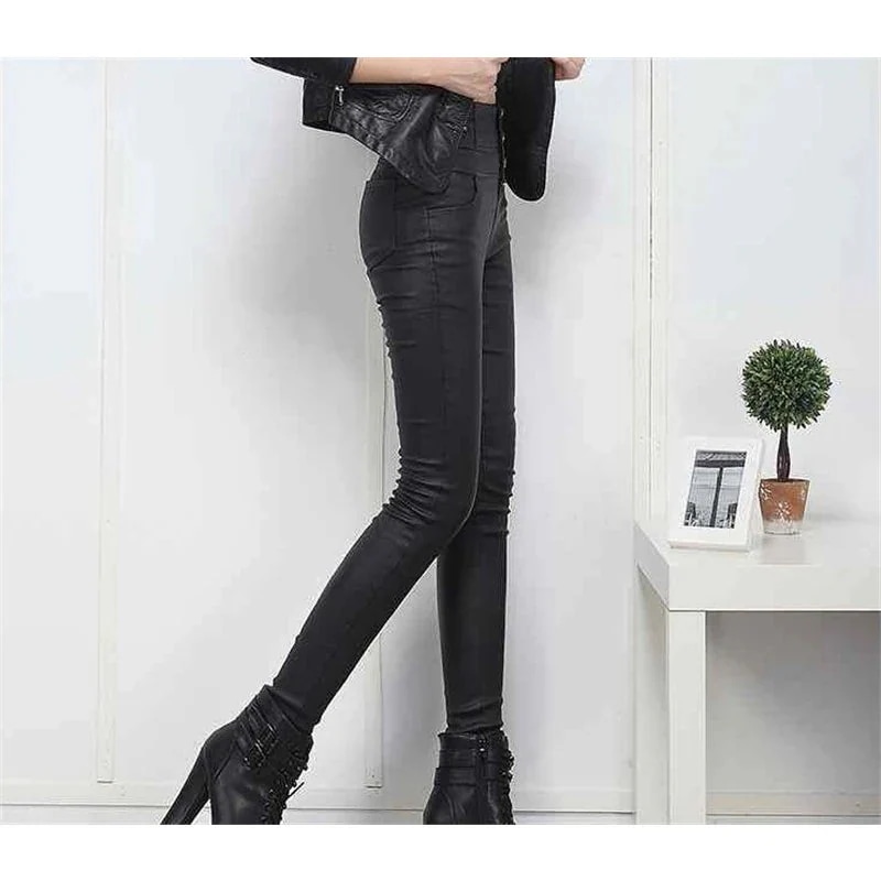レザーパンツ レディース ロングパンツ PU革パンツ フェイクレザー ストレッチ 防寒 防風 合皮 レギンス ファション 着痩せ 防水 レザーパンツ レディース ロングパンツ PU革パンツ フェイクレザー ストレッチ 防寒 防風 合皮 レギンス ファション 着痩せ 防水