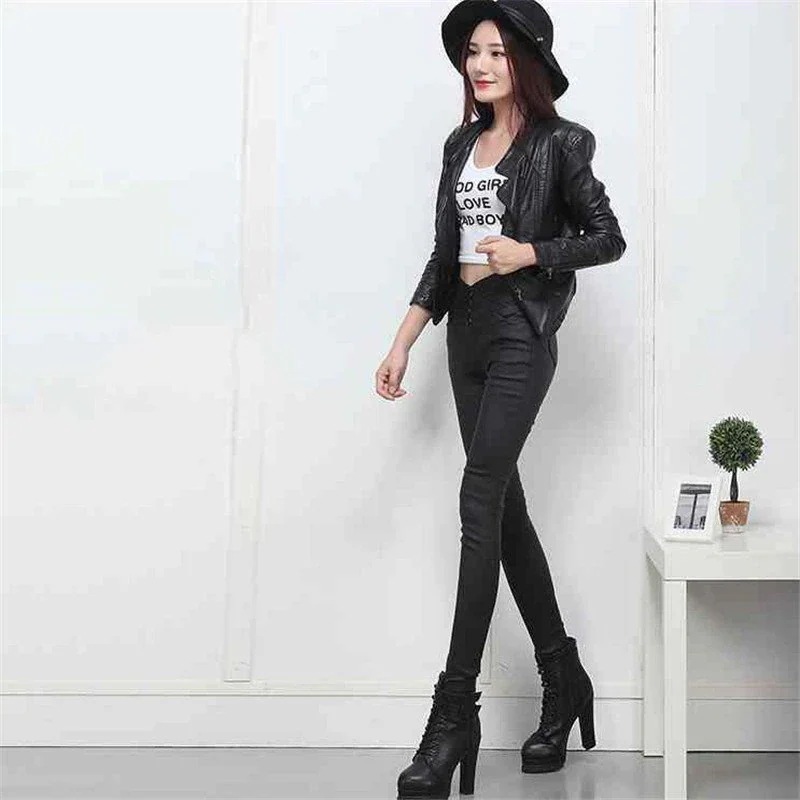 レザーパンツ レディース ロングパンツ PU革パンツ フェイクレザー ストレッチ 防寒 防風 合皮 レギンス ファション 着痩せ 防水 レザーパンツ レディース ロングパンツ PU革パンツ フェイクレザー ストレッチ 防寒 防風 合皮 レギンス ファション 着痩せ 防水