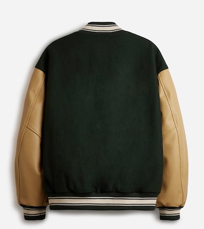 Qoo10] フーアーユー 【TXT スビン着用】WHO.A.U ジ : レディース服