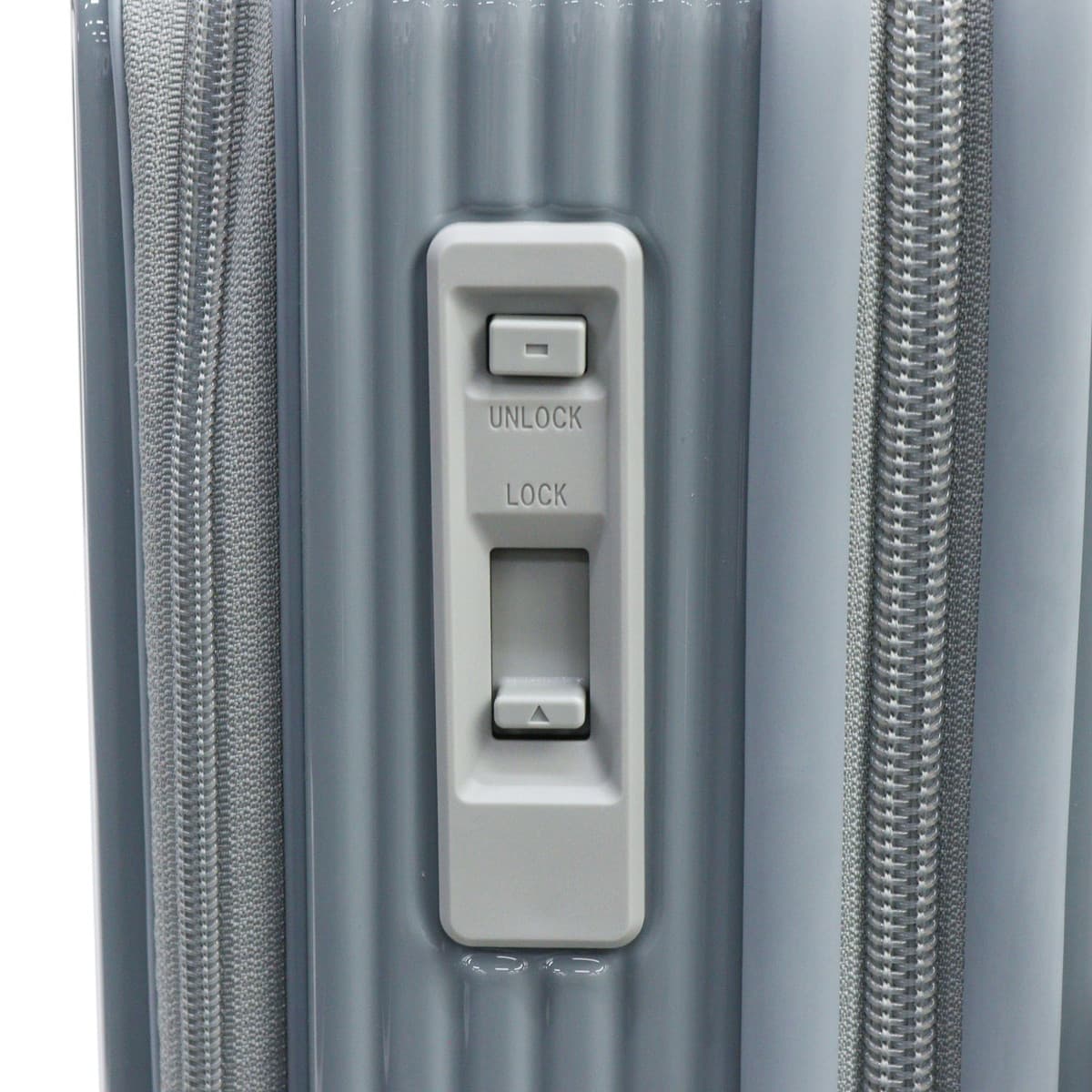 正規品2年保証 スーツケース Sサイズ ブランド キャリーケース 軽量 ストッパー おしゃれ かわいい シンプル キャスターロック 静音 TSA 4泊 5泊 45L Middle INV550DOR 正規品2年保証 スーツケース Sサイズ ブランド キャリーケース 軽量 ストッパー おしゃれ かわいい シンプル キャスターロック 静音 TSA 4泊 5泊 45L Middle INV550DOR