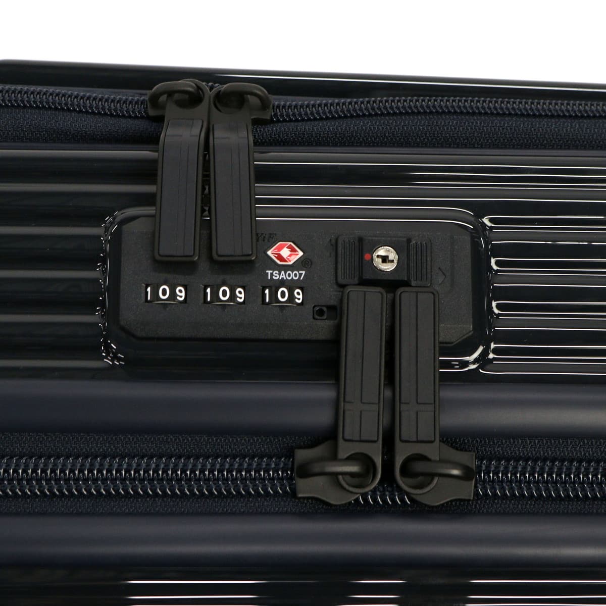 正規品2年保証 スーツケース Sサイズ ブランド キャリーケース 軽量 ストッパー おしゃれ かわいい シンプル キャスターロック 静音 TSA 4泊 5泊 45L Middle INV550DOR 正規品2年保証 スーツケース Sサイズ ブランド キャリーケース 軽量 ストッパー おしゃれ かわいい シンプル キャスターロック 静音 TSA 4泊 5泊 45L Middle INV550DOR