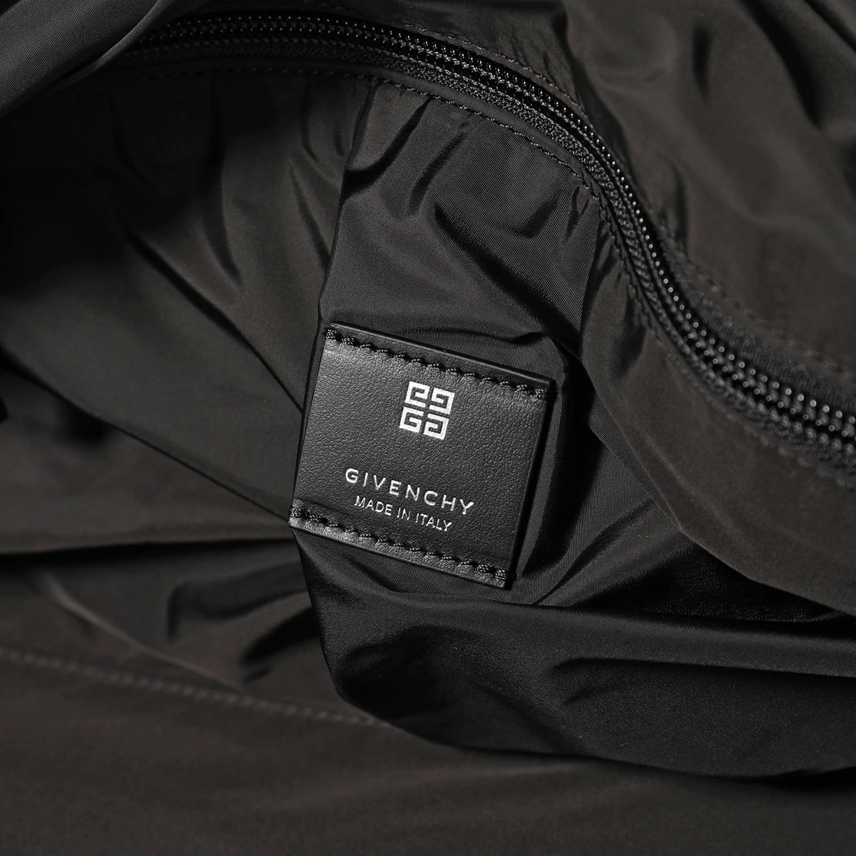 GIVENCHY ジバンシィ バックパック G-ZIP BACKPACK M BK50A8K1JE メンズ ハンドバッグ ナイロン ロゴ リュック 001/BLACK