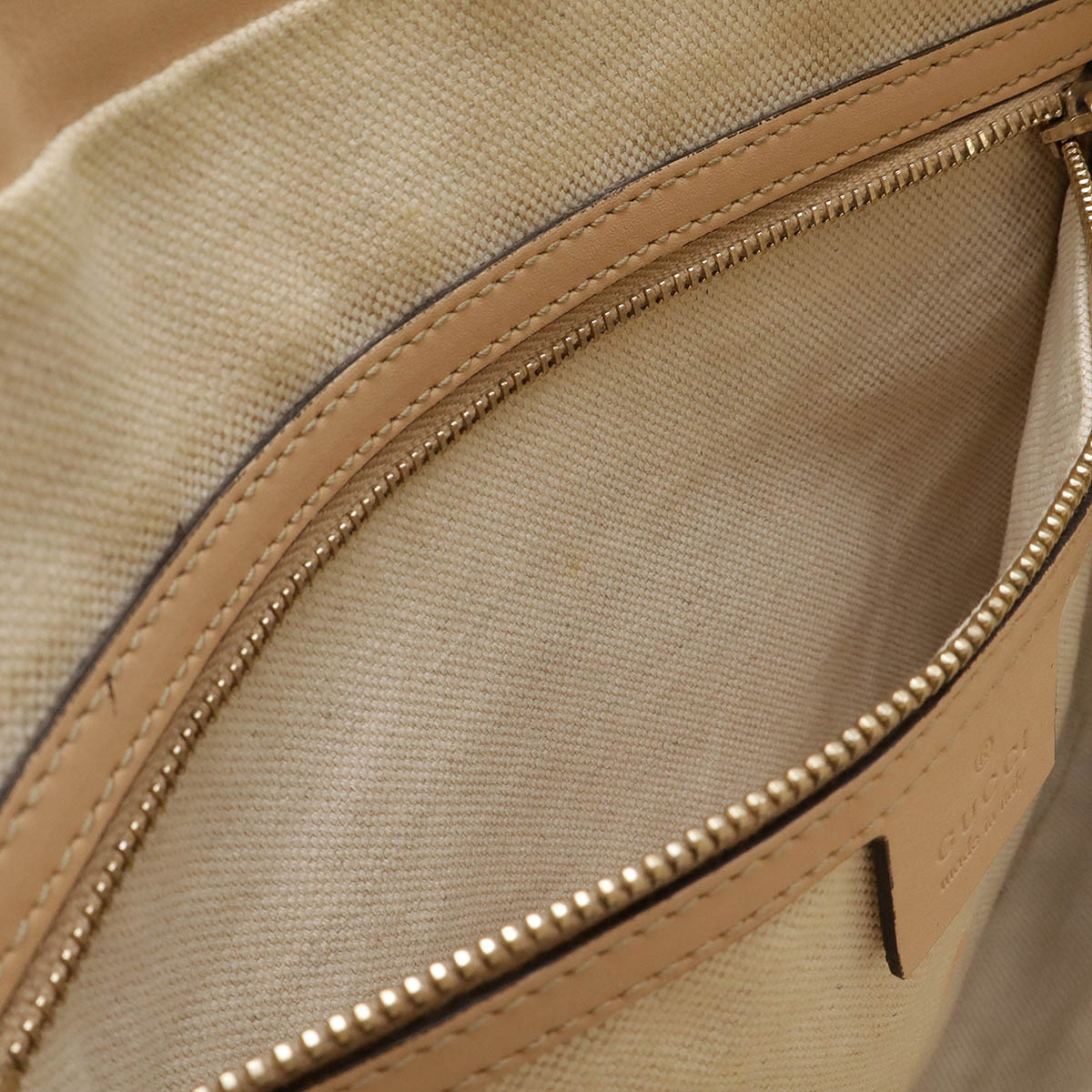 GGキャンバス ラブリー ハート ショルダーバッグ 斜め掛け レザー ラメ ピンク ベージュ 25706 GGキャンバス ラブリー ハート ショルダーバッグ 斜め掛け レザー ラメ ピンク ベージュ 25706