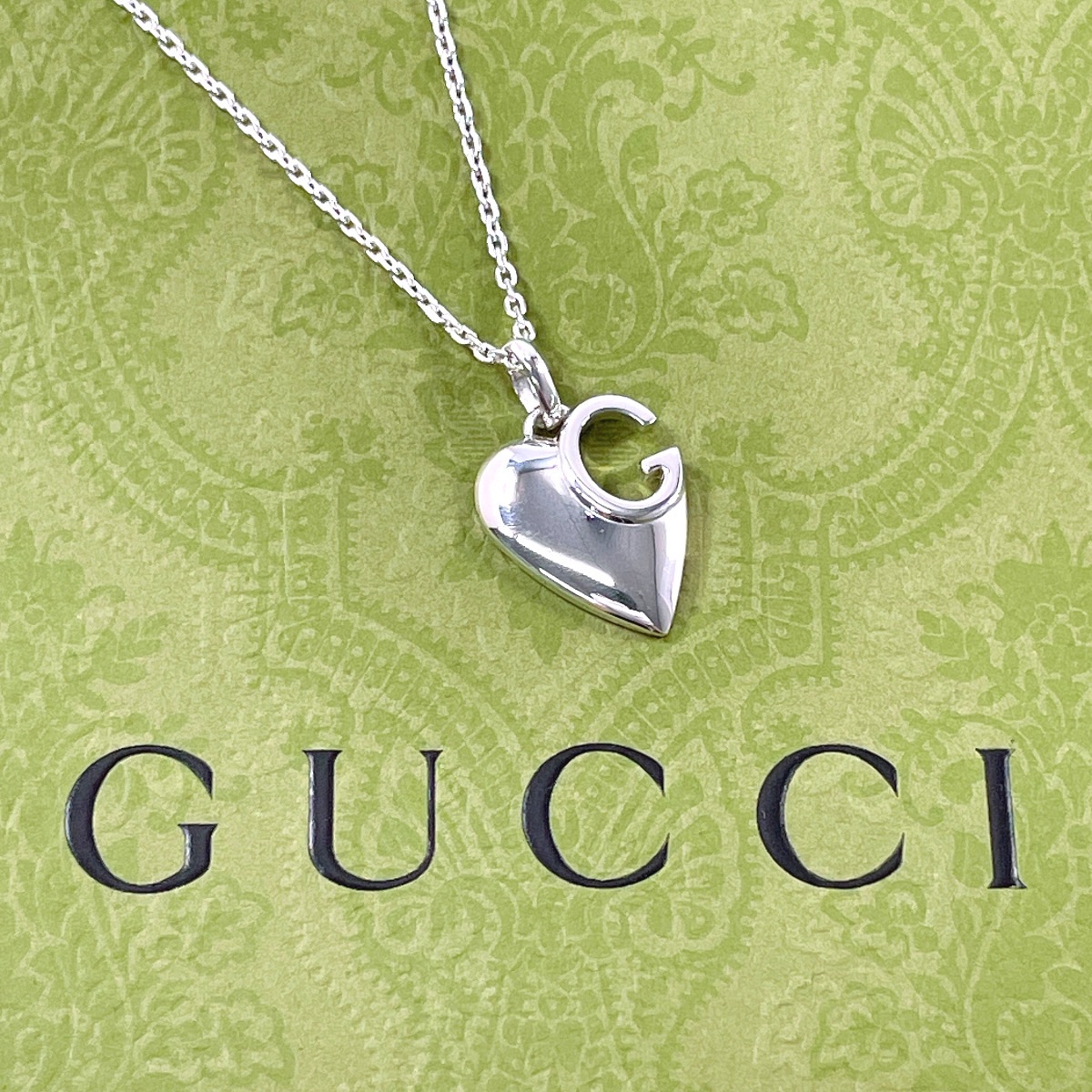 233963 J8400 8106 Gロゴ ハート ネックレス シルバー シルバー925 レディース 233963 J8400 8106 Gロゴ ハート ネックレス シルバー シルバー925 レディース