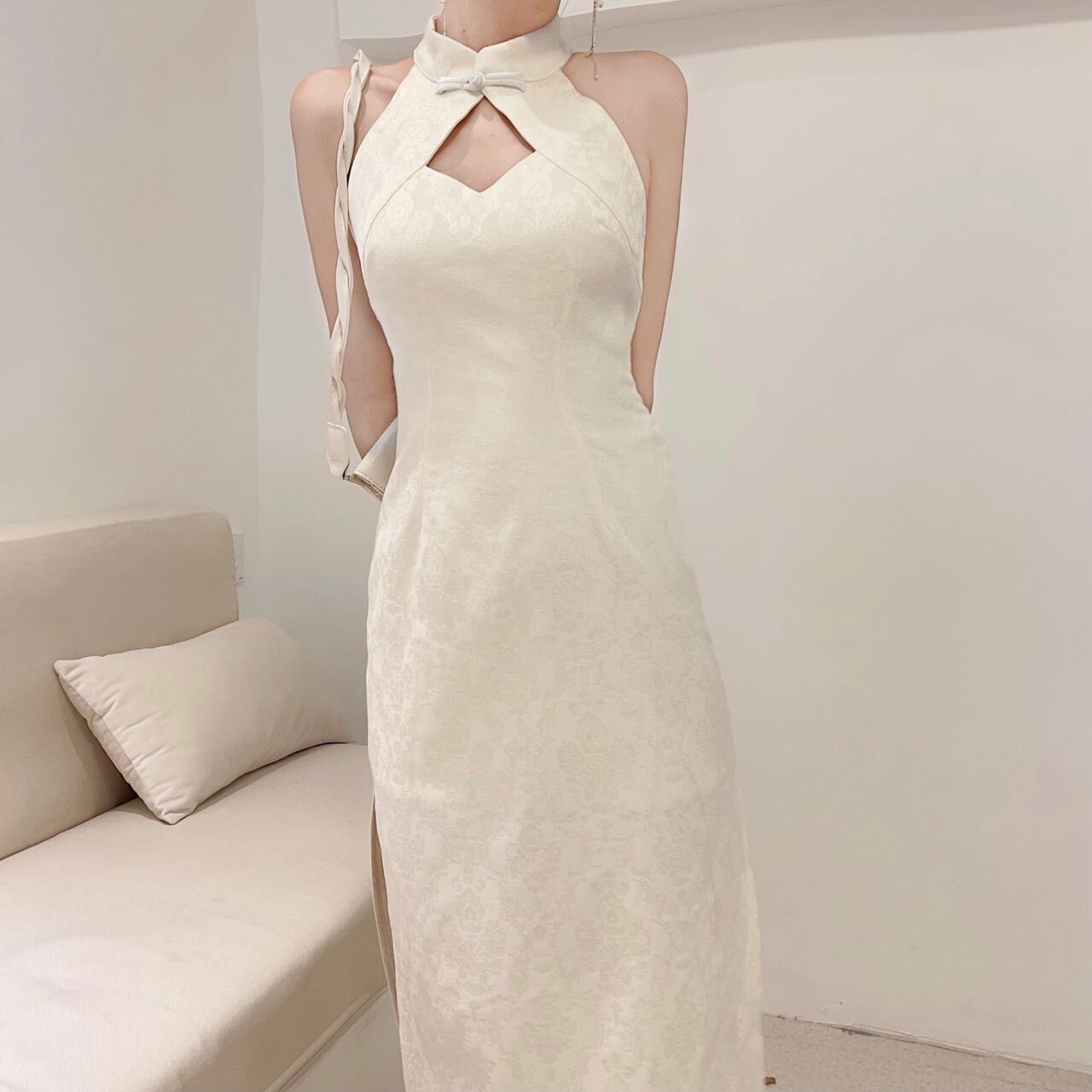 ワンピース ワンピドレス ミディアム丈 ノースリーブ スタンドカラー スリム タイト 細身 ストレート Iライン スマート スリット かわいい 大人可愛い きれいめ シンプル カジュアル 大人 上品